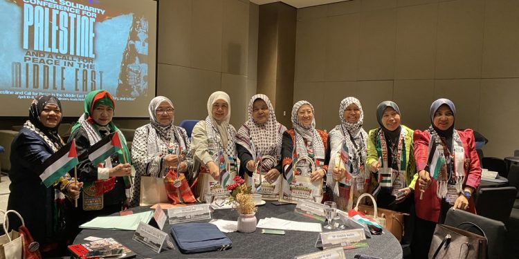 Maryam mengikuti National Solidarity Conference for Palestine and Call for Peace in the Middle East di Davao, Filipina.