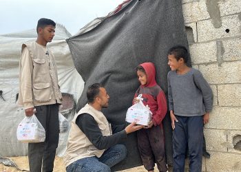 Pelipur Lara, Ribuan Porsi Makanan Buka Puasa untuk Warga Gaza