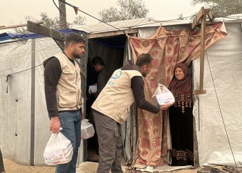 Iftar untuk Gaza: Ribuan Paket Disalurkan di Deir al-Balah