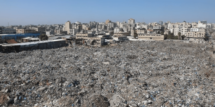 Sistem Sampah Gaza Terancam Kolaps, Risiko Penyakit Meningkat