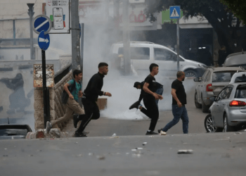 Sejumlah Pelajar Palestina Sesak Napas saat Serbuan Israel