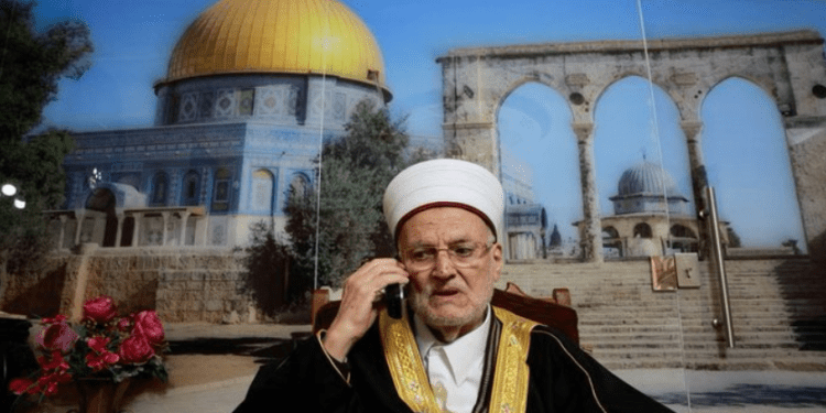 Syekh Sabri Peringatkan Eskalasi Berbahaya di Al-Aqsa
