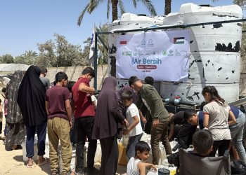 Bantuan Air Bersih untuk Ribuan Warga Gaza di Deir Balah