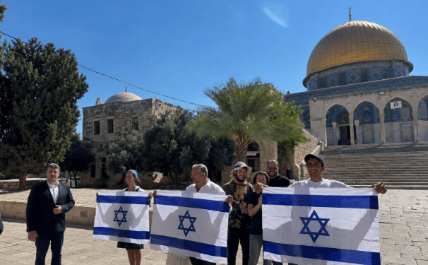 Ribuan Pemukim Israel Serbu Masjid Al-Aqsa