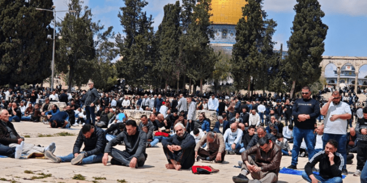 Yahudisasi Kian Mengkhawatirkan: 5000 Pemukim Israel Siap Serbu Masjid Al-Aqsa