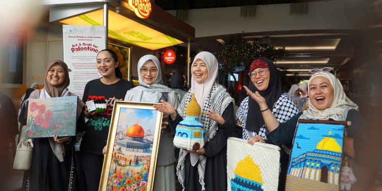 Adara Relief International gelar Art and Craft for Palestine di Pasaraya Blok M pada Sabtu (22/8).