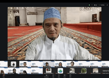 Ust. Asep Sobari membawakan materi “Upaya 50 Tahun Melahirkan Generasi Shalahuddin” dalam Saladin Leadership Circle #2.