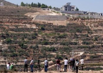 Tiga Keluarga Palestina Terjebak dalam Kepungan Teror Tanpa Air dan Makanan di Qusra