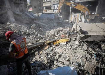 Tim Pertahanan Sipil Gaza Temukan 20 Jenazah di Reruntuhan