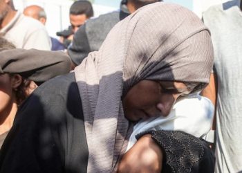 Darah, Air Mata, dan Residu Senjata: ‘Makanan’ Pertama yang Dirasakan Bayi-Bayi Palestina