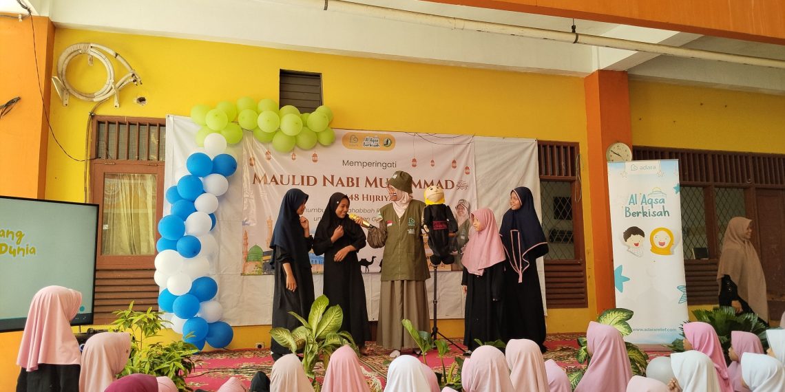 Al-Aqsa Berkisah Ajak Anak Teladani Rasulullah Melalui Roadshow Maulid Nabi