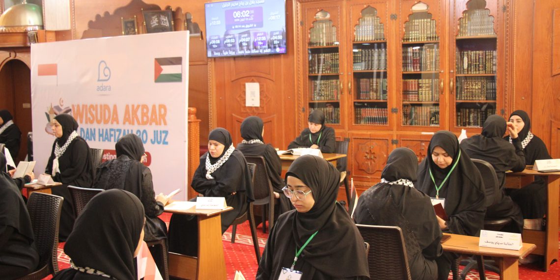 Kegiatan Sardul Qur'an di kamp pengungsian Palestina.