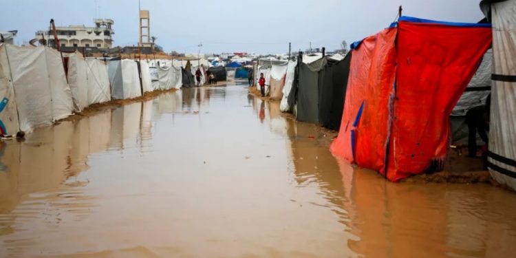 Krisis Gaza Memburuk, 950 Ribu Pengungsi Terancam Banjir