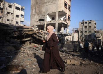 Rumah Rusak di Gaza Terancam Runtuh, Warga Kembali Mengungsi